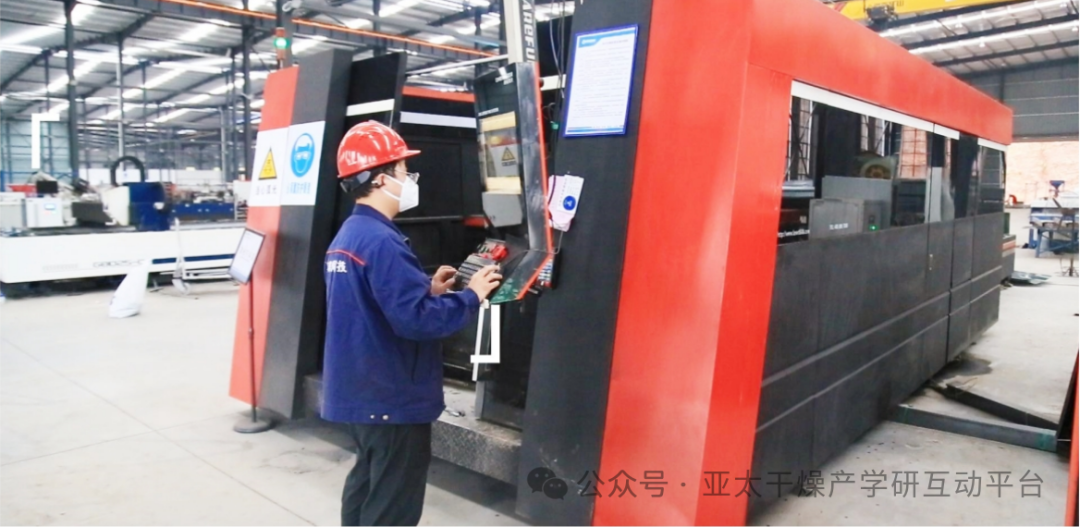 1762305582685403.png 640 (2).png