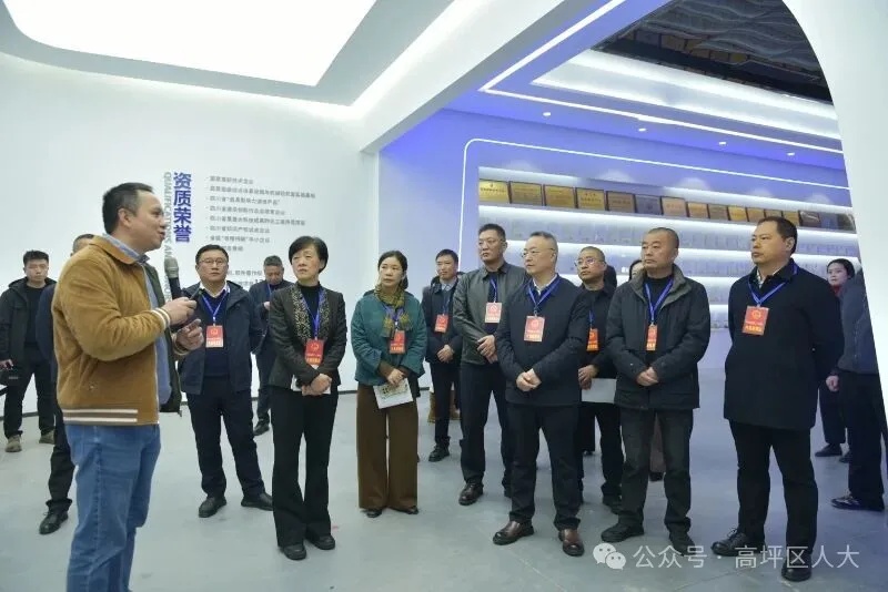 1765431991389617.jpg 640.jpg